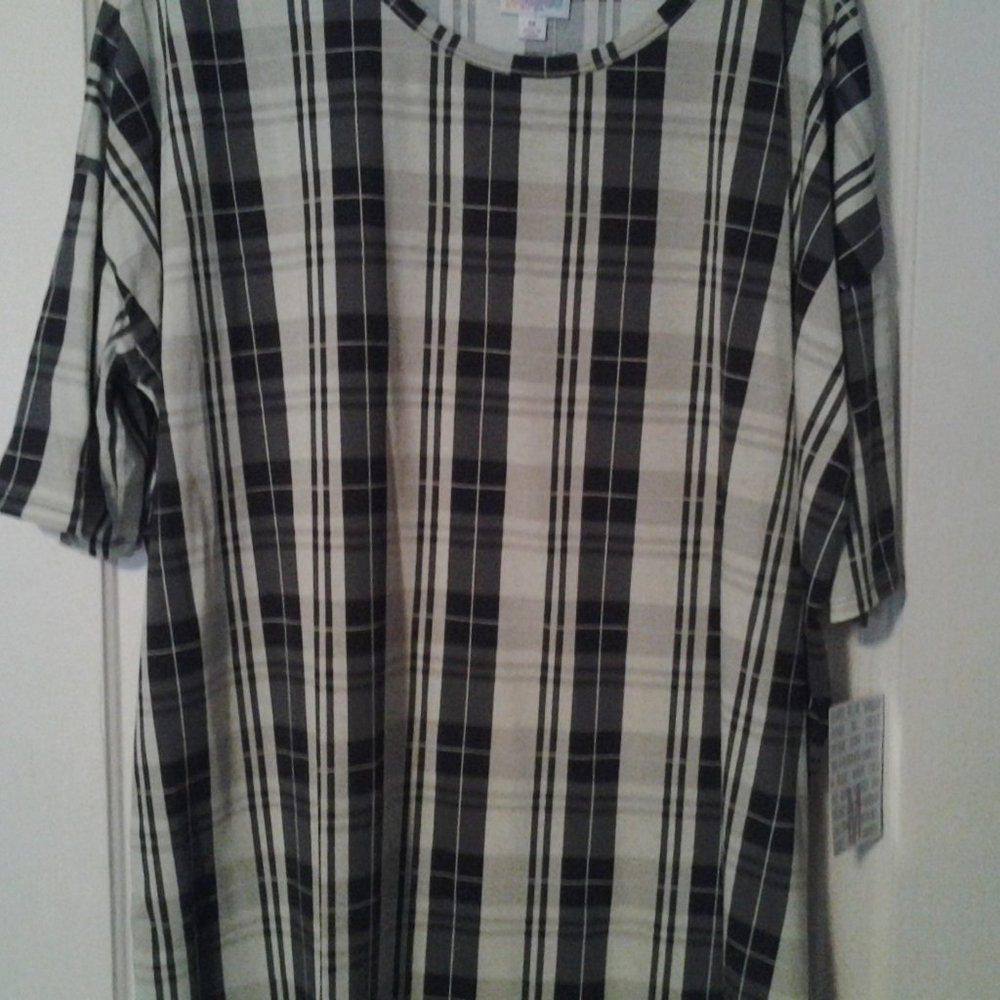 LuLaRoe Irma Tunic Size Medium ... NWT!